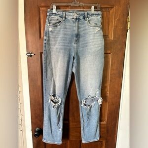 American Eagle Stretch high rise mom jeans size 8 long